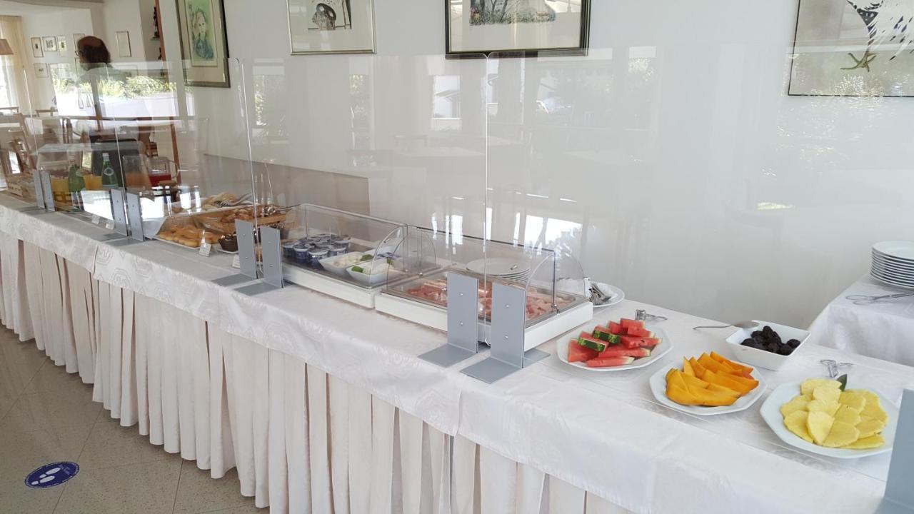 Hotel Escorial Cervia Kültér fotó