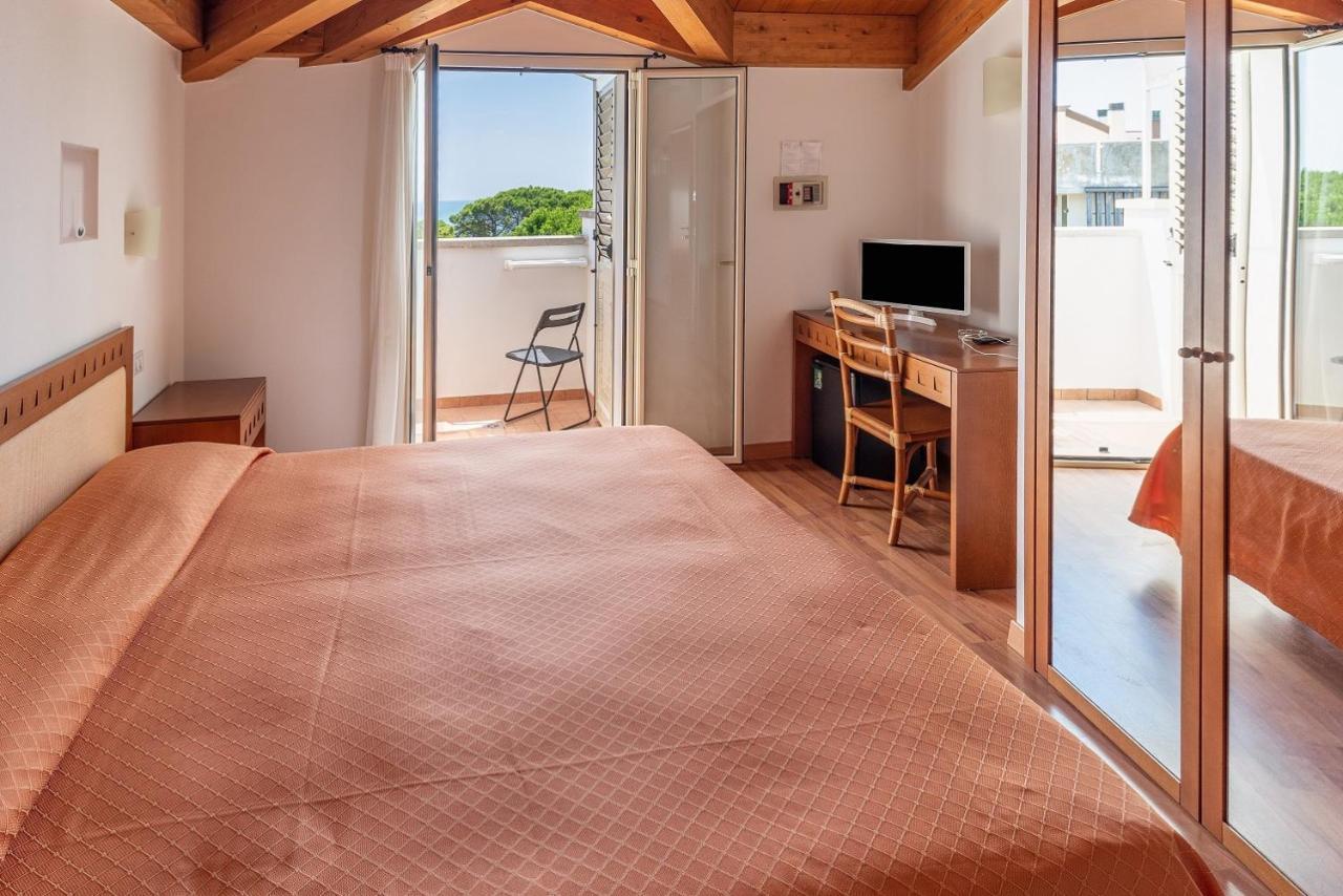 Hotel Escorial Cervia Kültér fotó