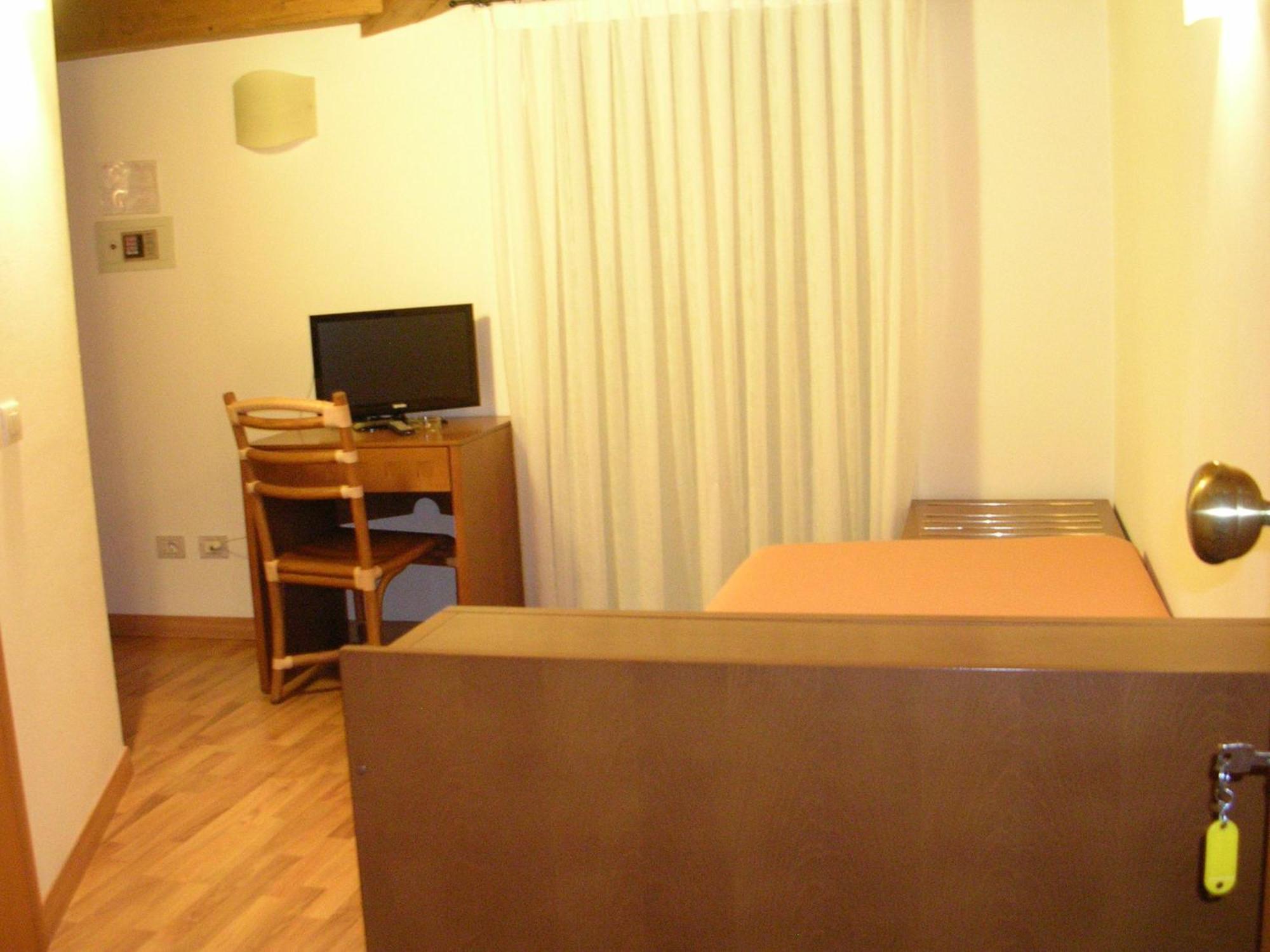 Hotel Escorial Cervia Kültér fotó