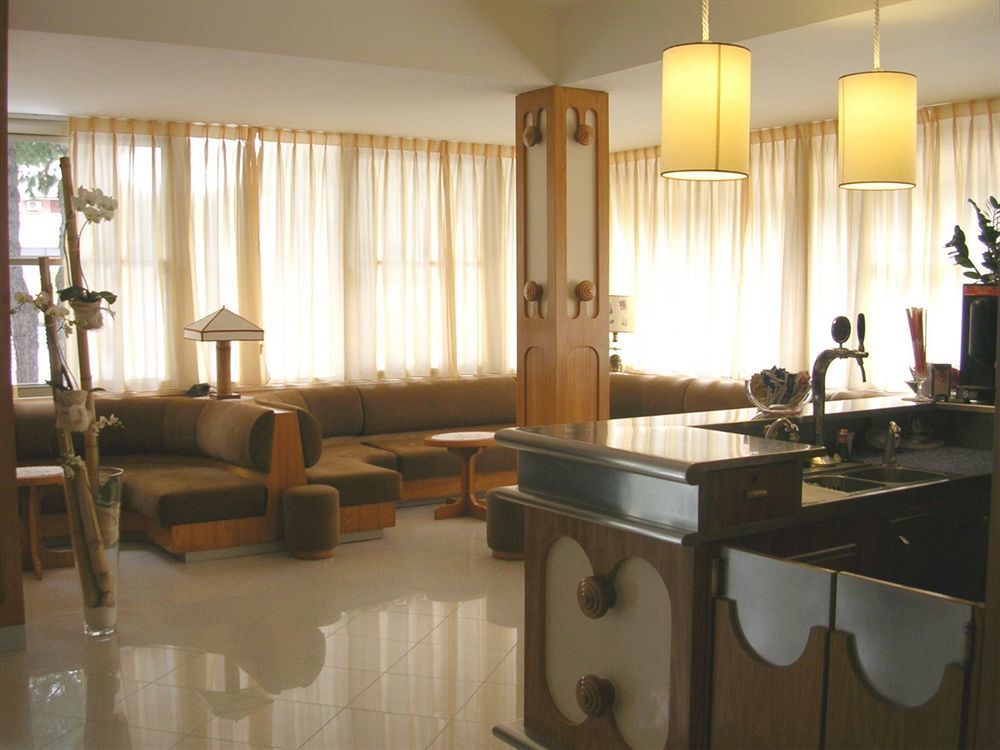 Hotel Escorial Cervia Kültér fotó