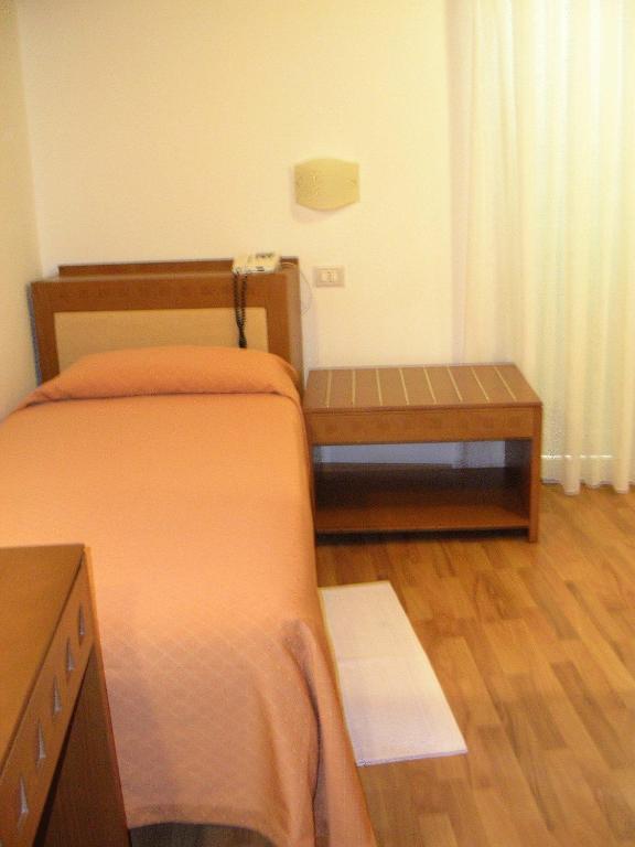 Hotel Escorial Cervia Szoba fotó